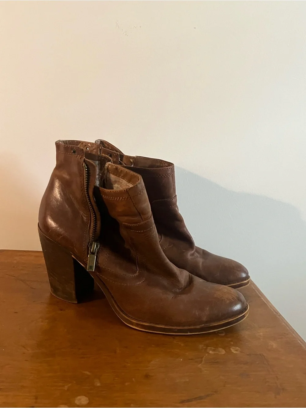 Lucky Brand Brown Leather Ankle Boots Block Heel Women’s Size 8.5